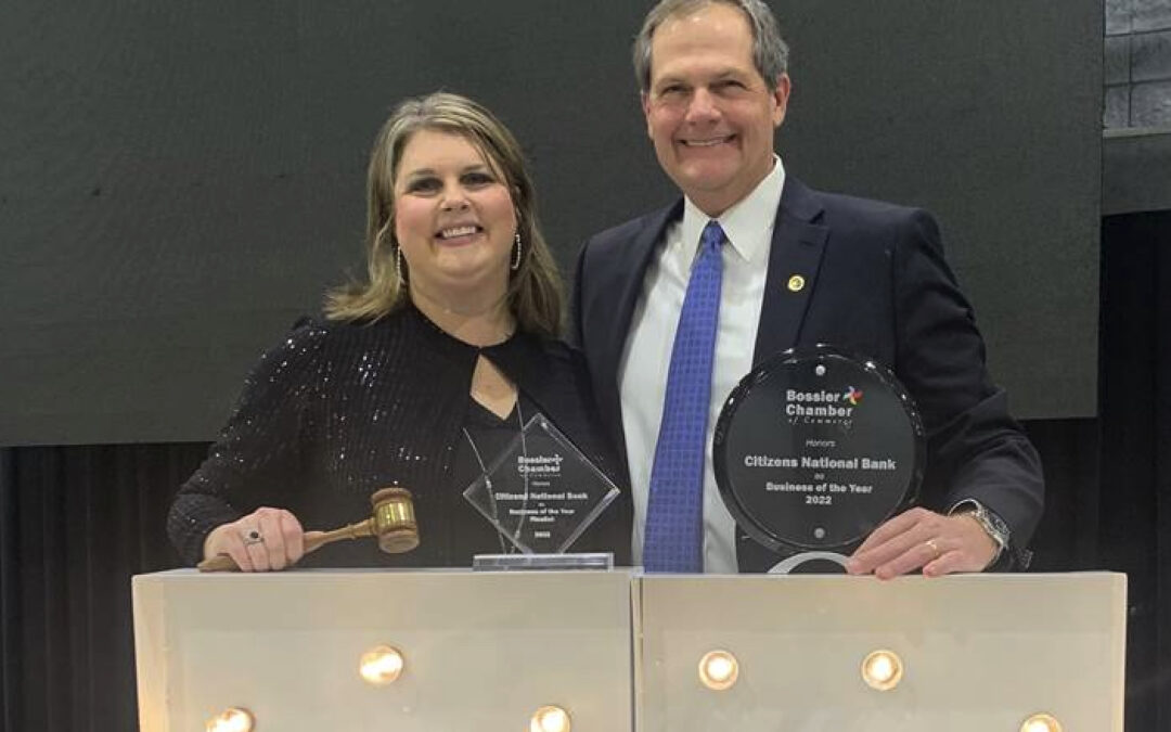 Shehee, Dr. Lang, Tubbs and Citizens National Bank winners at Bossier Chamber Annual Meeting